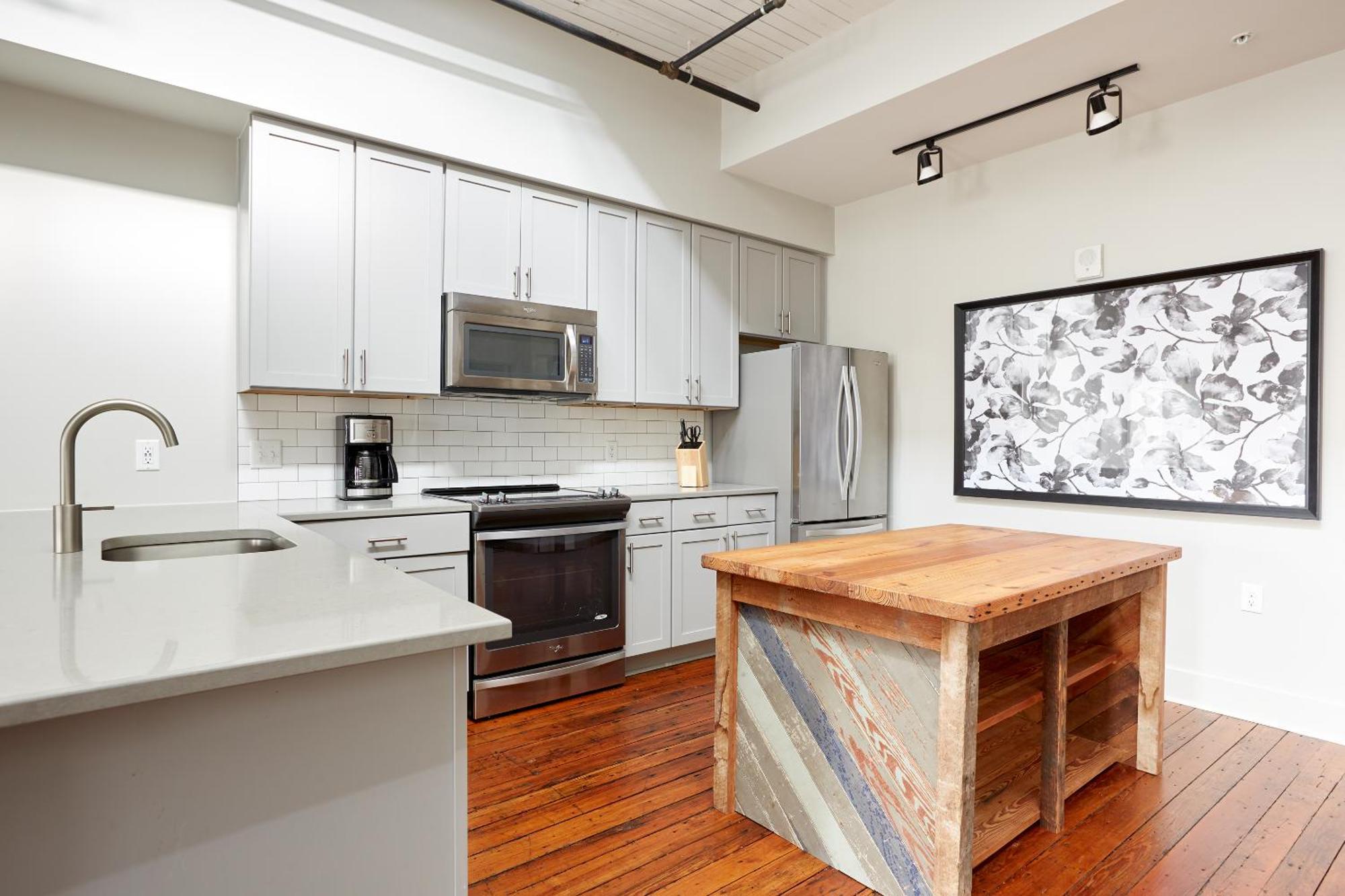 Sonder By Marriott Bonvoy The Broughton Apartments Historic District Savannah Exterior photo