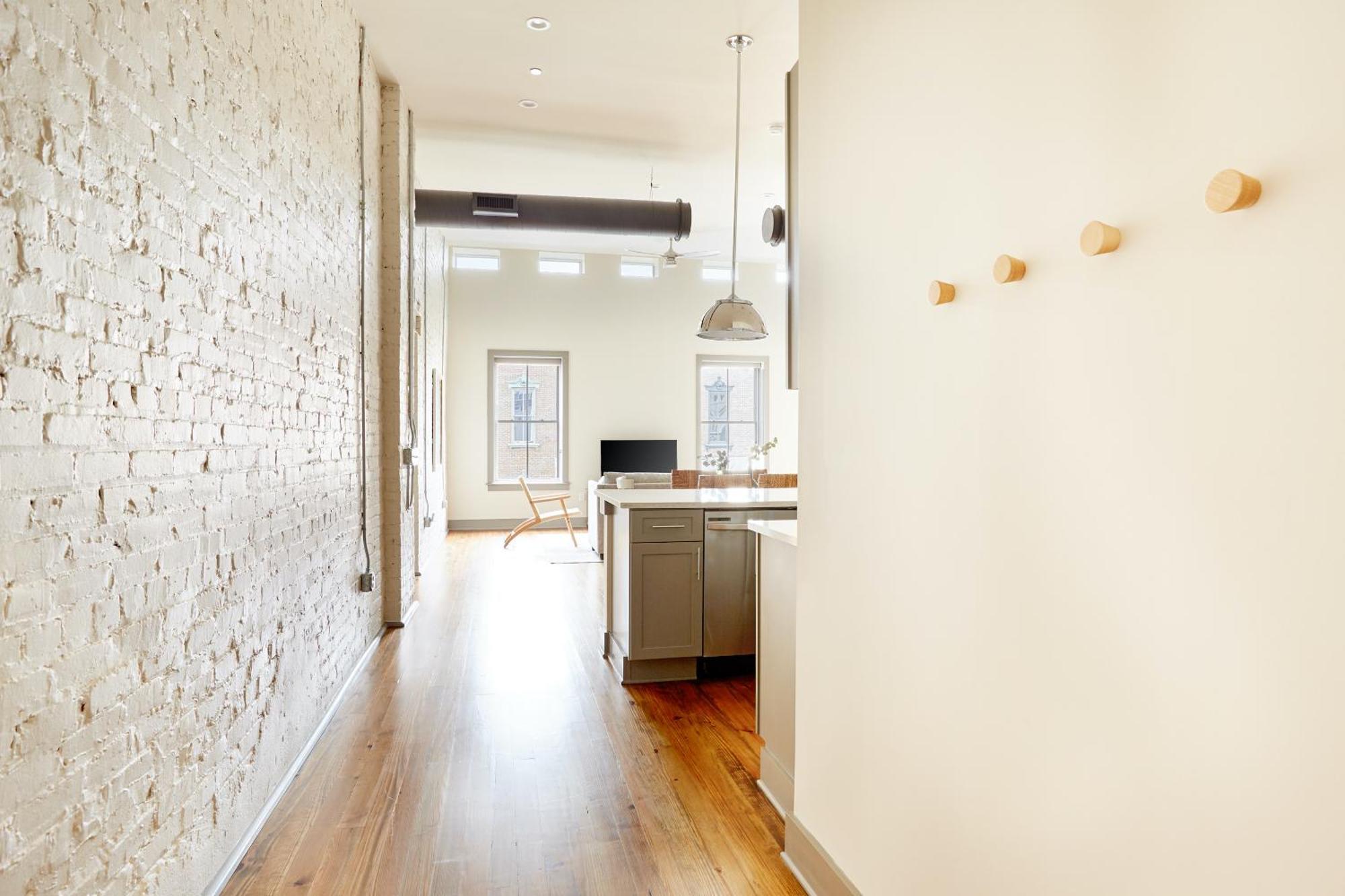 Sonder By Marriott Bonvoy The Broughton Apartments Historic District Savannah Room photo