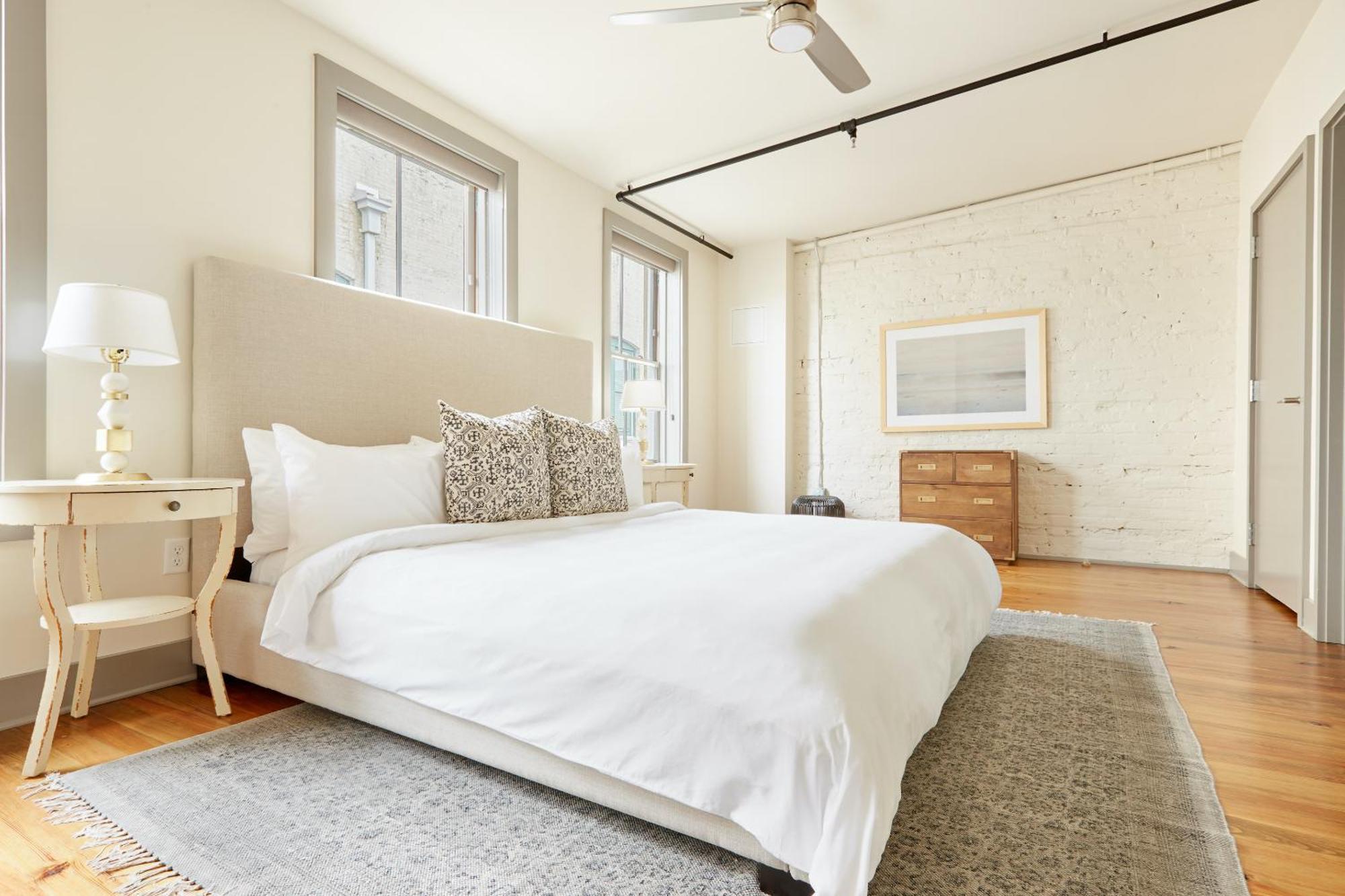 Sonder By Marriott Bonvoy The Broughton Apartments Historic District Savannah Exterior photo