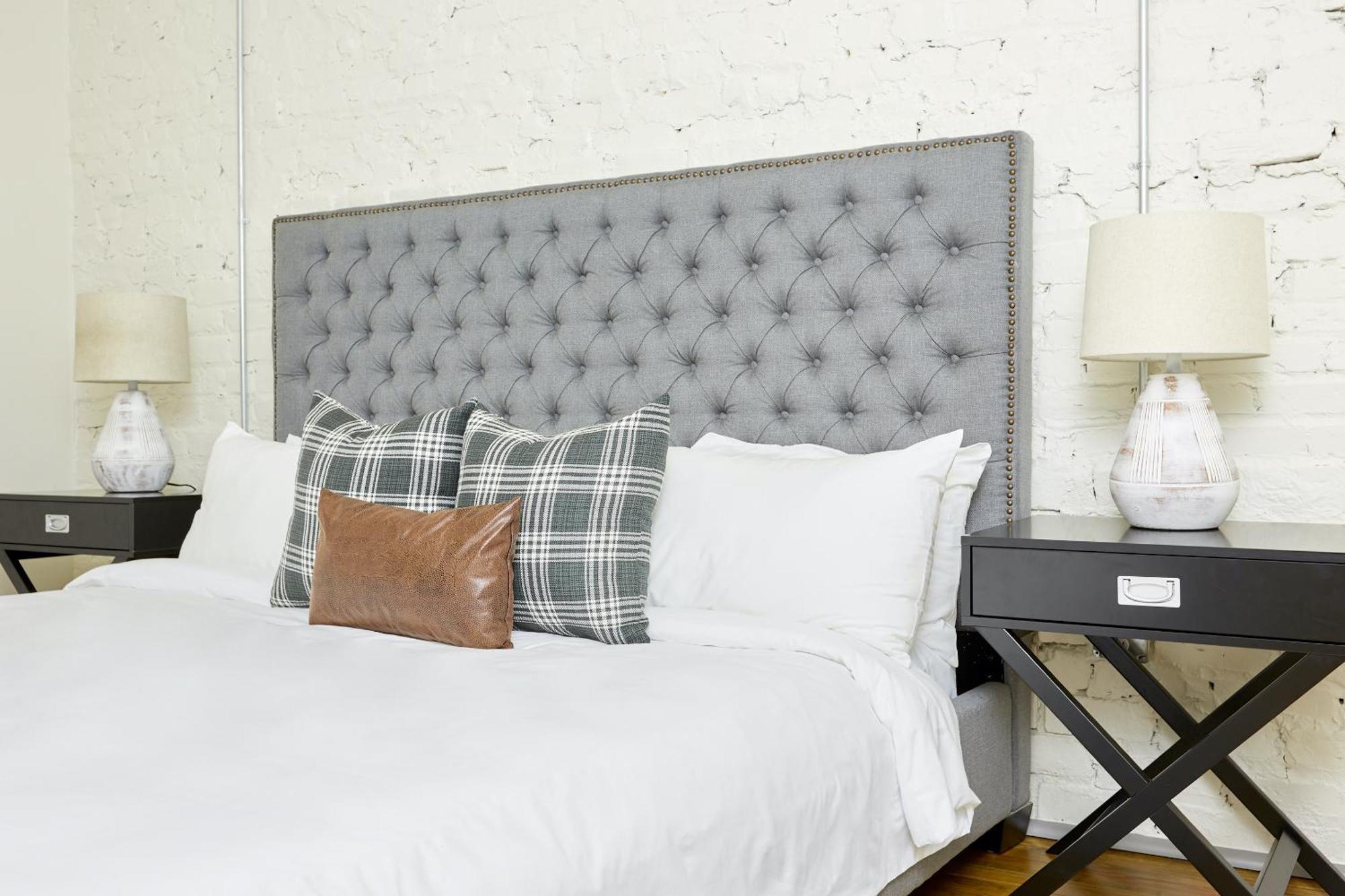 Sonder By Marriott Bonvoy The Broughton Apartments Historic District Savannah Room photo