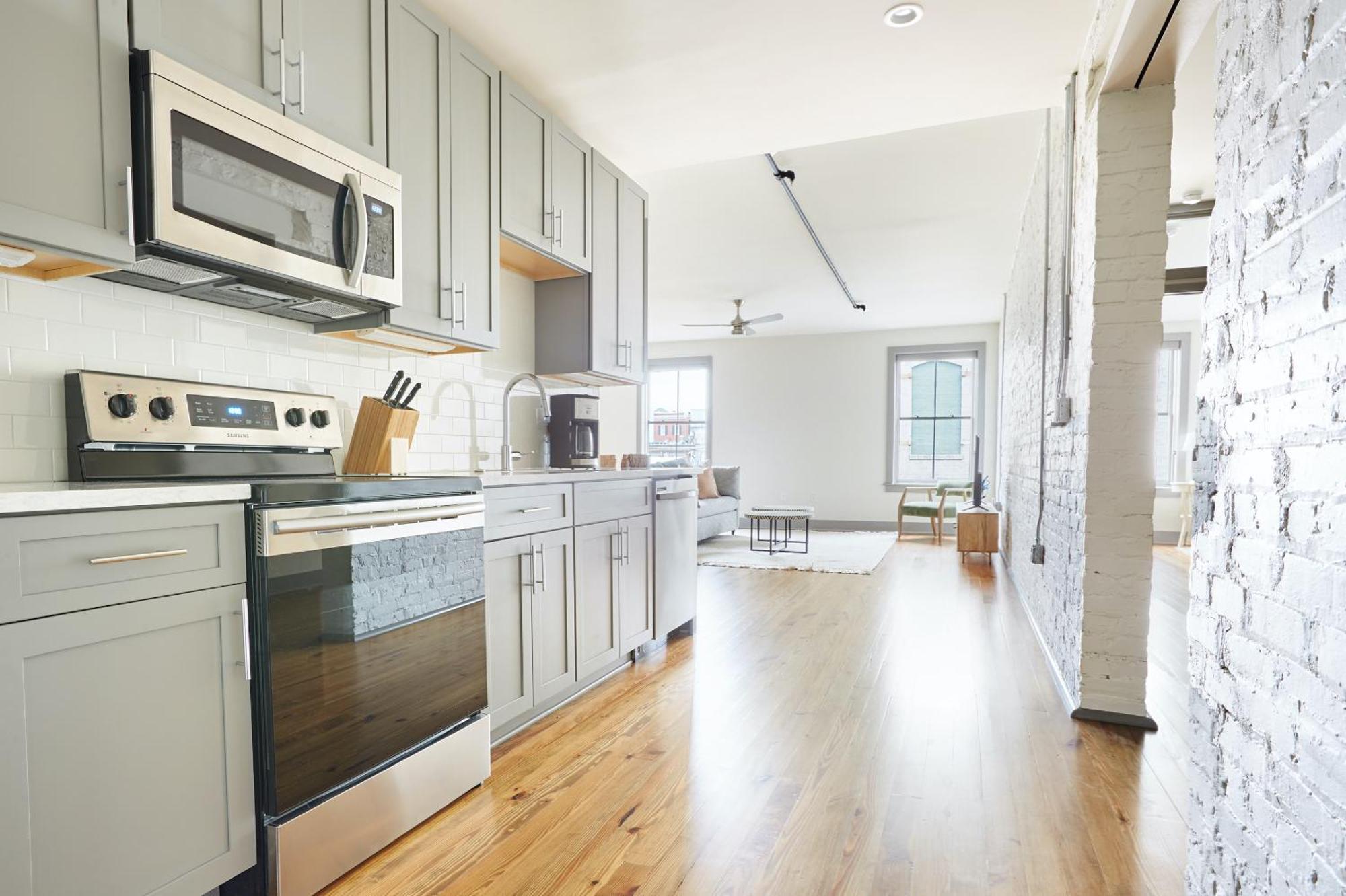 Sonder By Marriott Bonvoy The Broughton Apartments Historic District Savannah Room photo