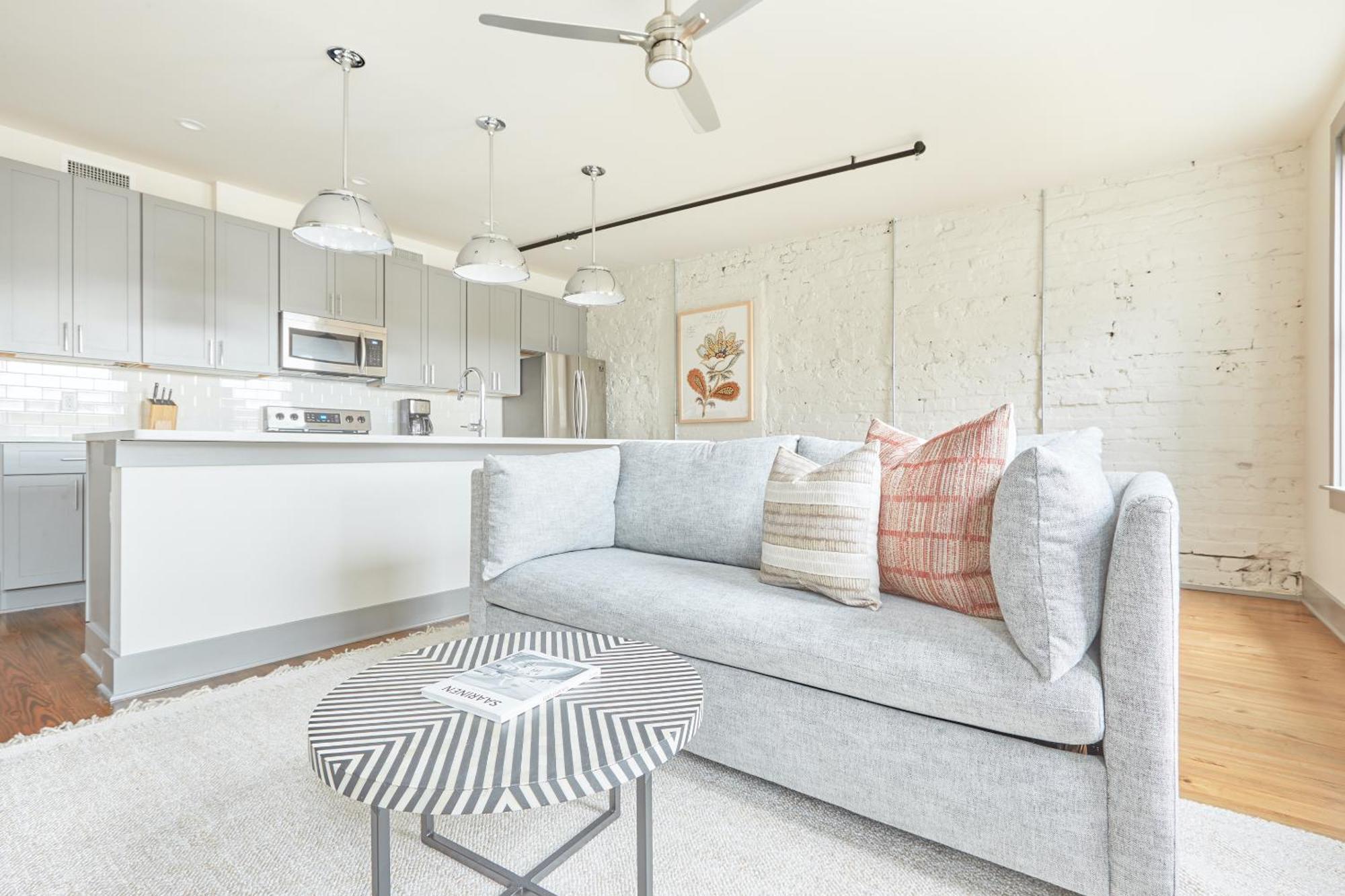 Sonder By Marriott Bonvoy The Broughton Apartments Historic District Savannah Room photo